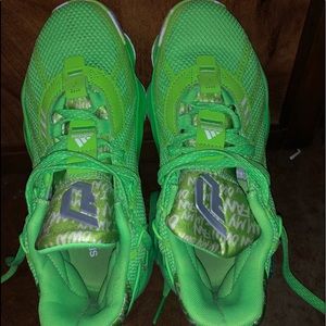 Adidas Dame 7 “I am my own fan” basketball shoes